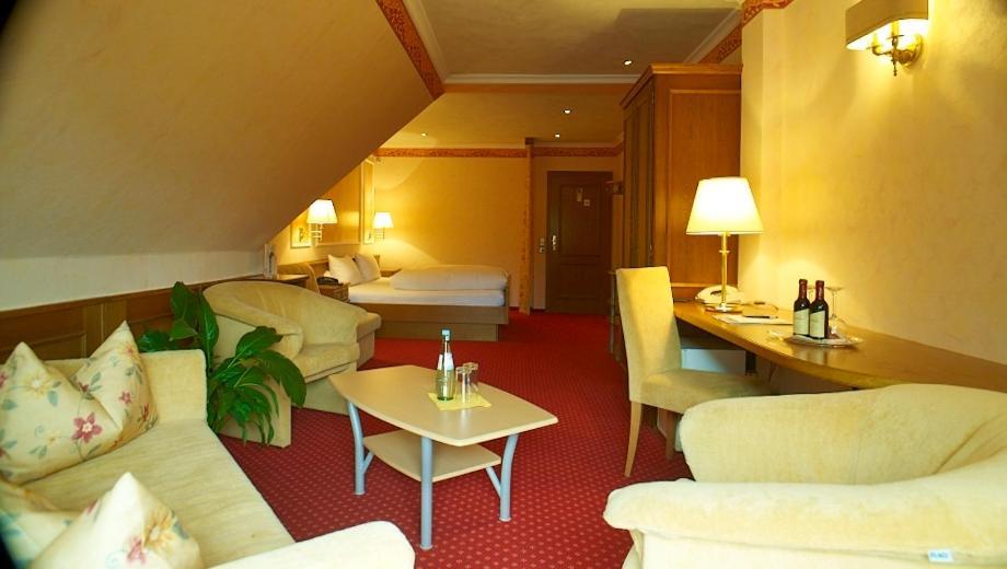 Parkhotel Krone Emmendingen Buitenkant foto